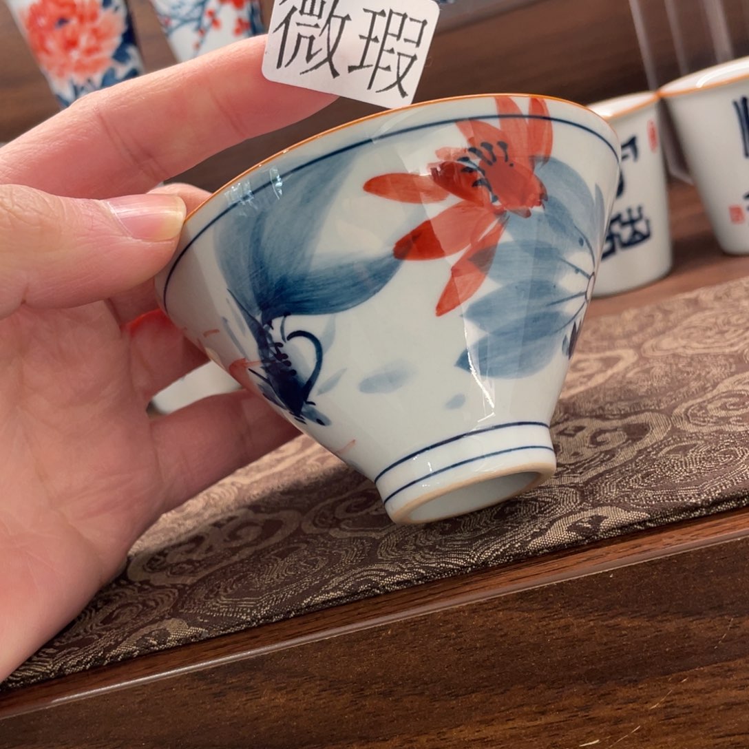 釉下手绘茶具微瑕