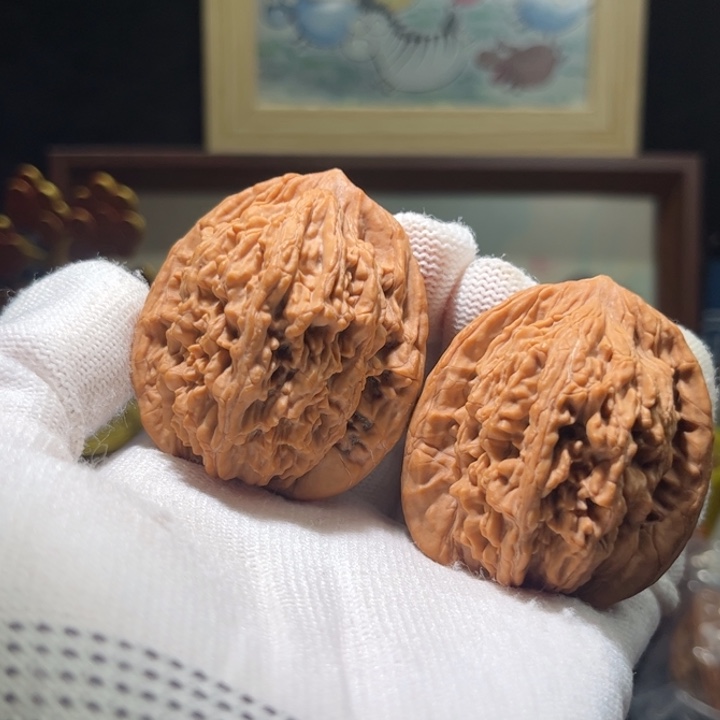 李***飞吊坠文玩核桃虎头