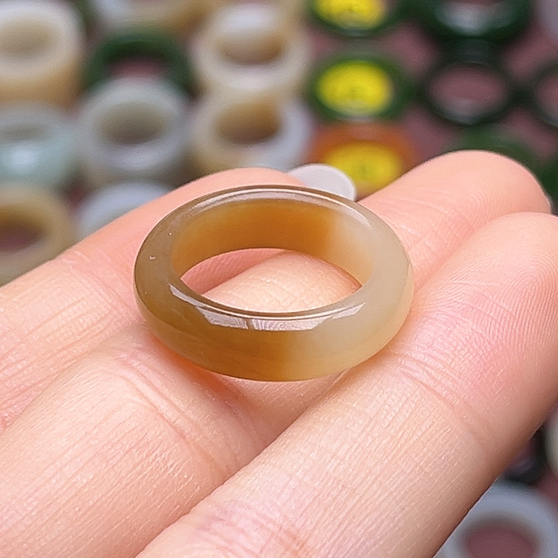 和田玉未镶嵌戒指16.2焦糖布丁