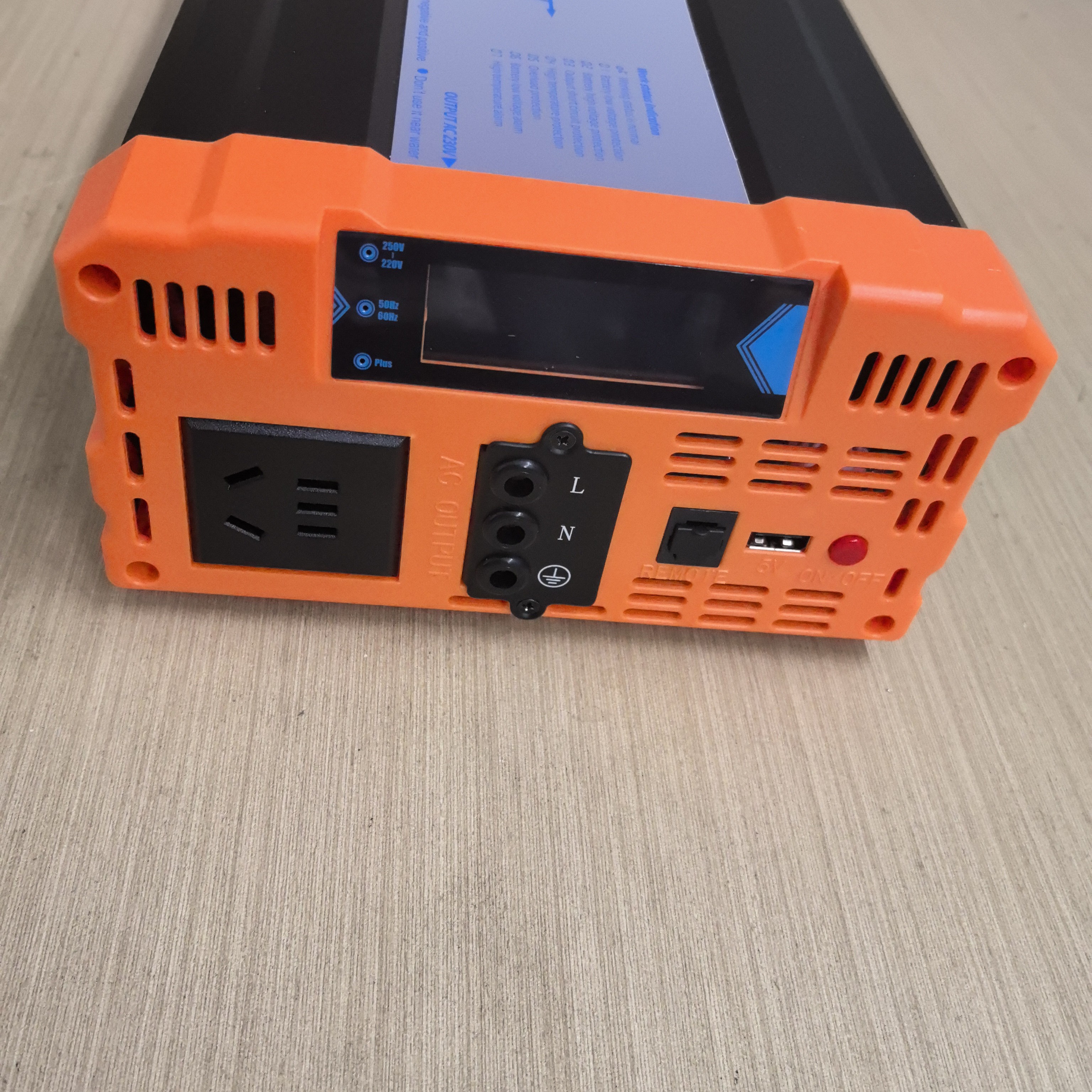 12v 纯正弦波足功率3000w 房车逆变器