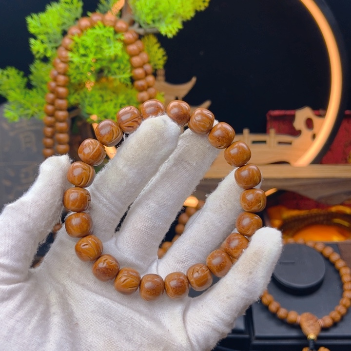 桃核吊坠一****湖野生桃核光珠1.1加