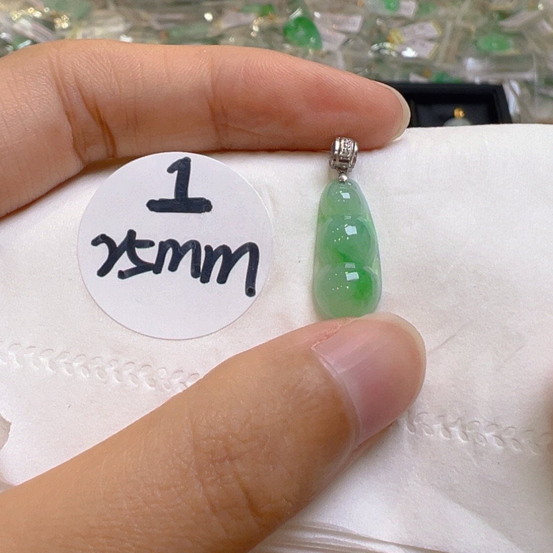 吊坠(不含链)18K金镶嵌翡翠