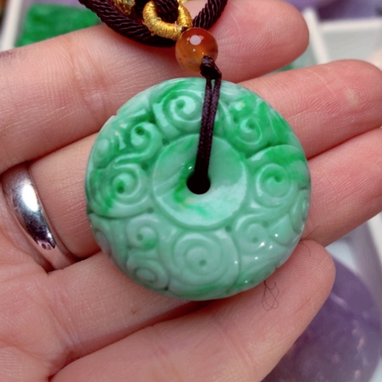 翡翠吊坠(不含链)未镶嵌