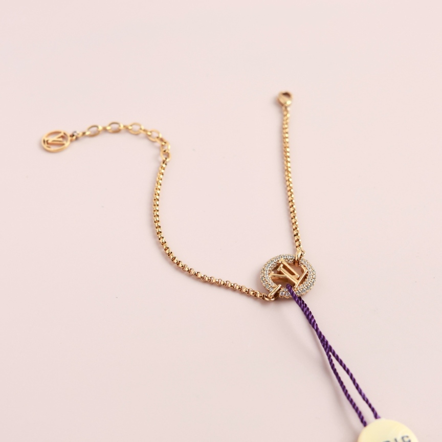 95新 LouisVuitton/路易威登 金属水钻镂空圆形手链链长16cm/6364