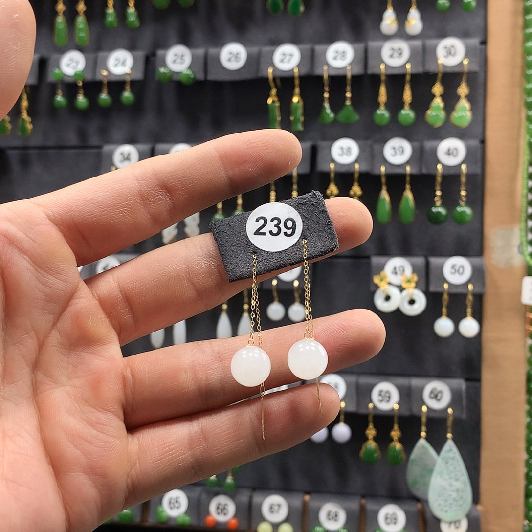 和田玉耳饰18K金镶嵌