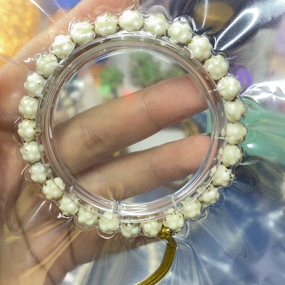 星月菩提手串骨瓷白手雕爆米花