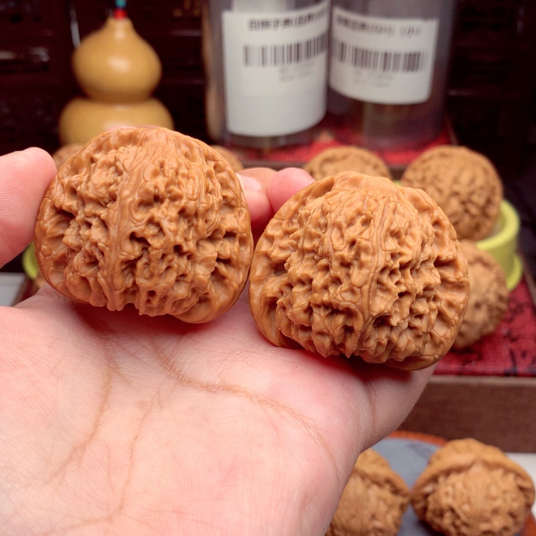 文玩核桃把件超***飞南疆石46尺寸/16号