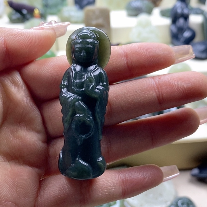 和田玉颈饰未镶嵌?****?