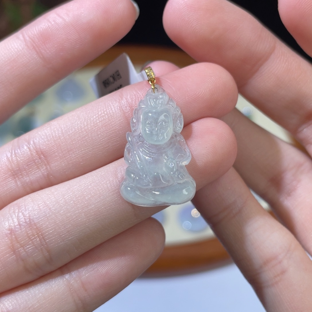 翡翠颈饰18K金镶嵌虚空