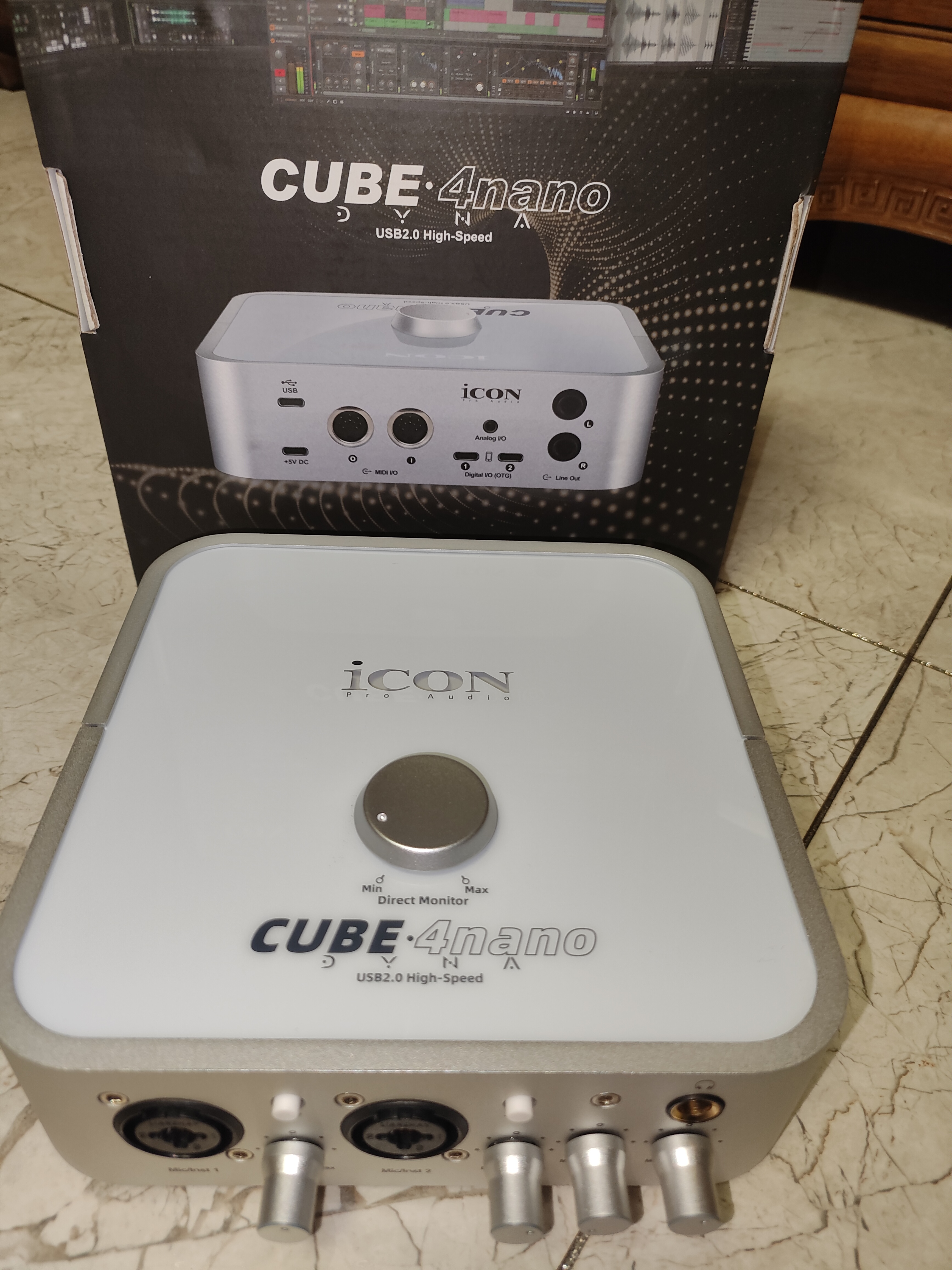 艾肯4nano五代声卡接口 全套包装