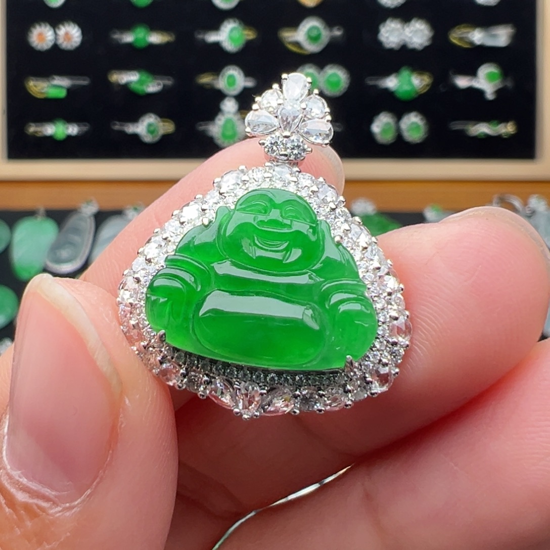 翡翠18K金镶嵌颈饰佛