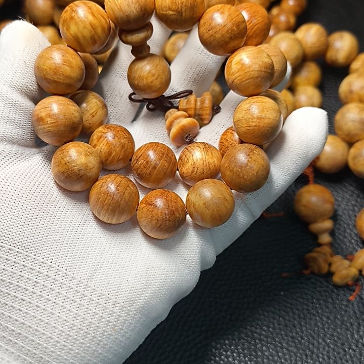 云***海非洲檀香无事牌琥珀木手串1.8两条