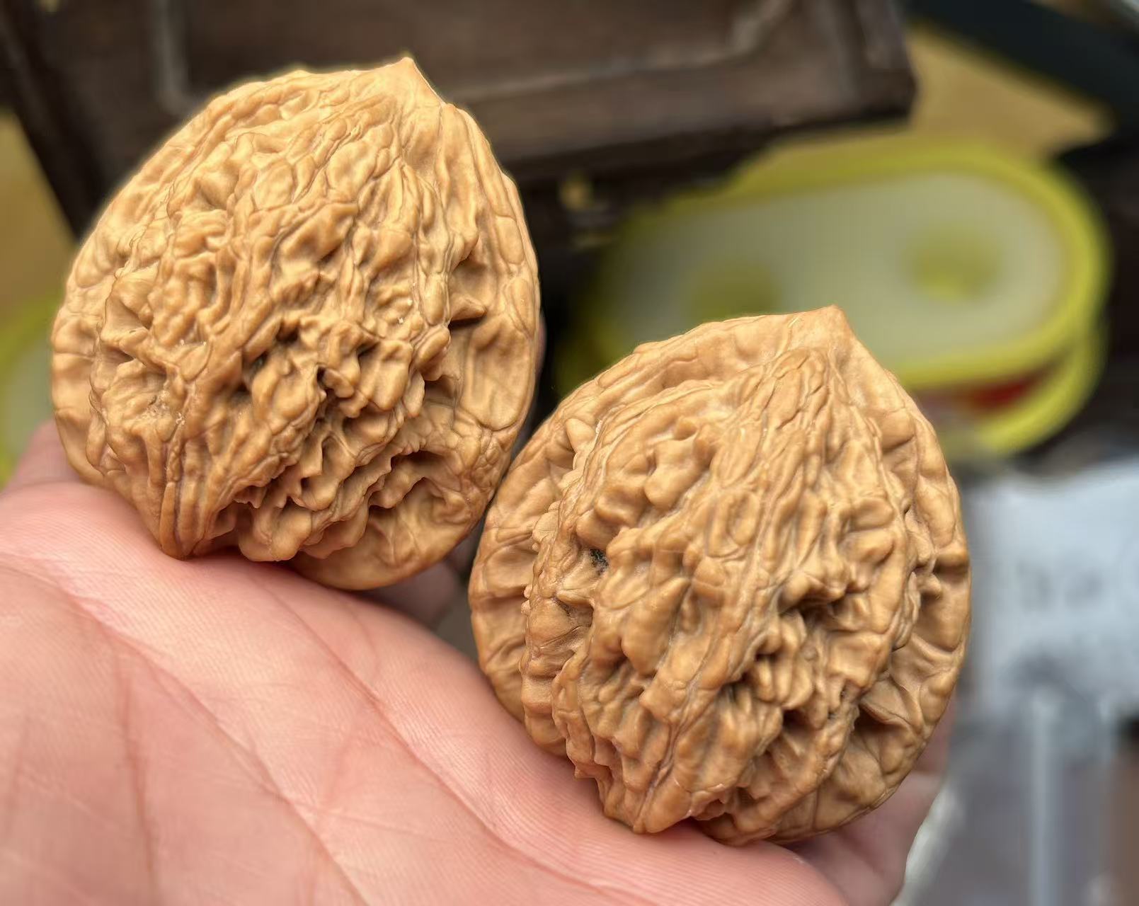 精对儿文玩核桃一对