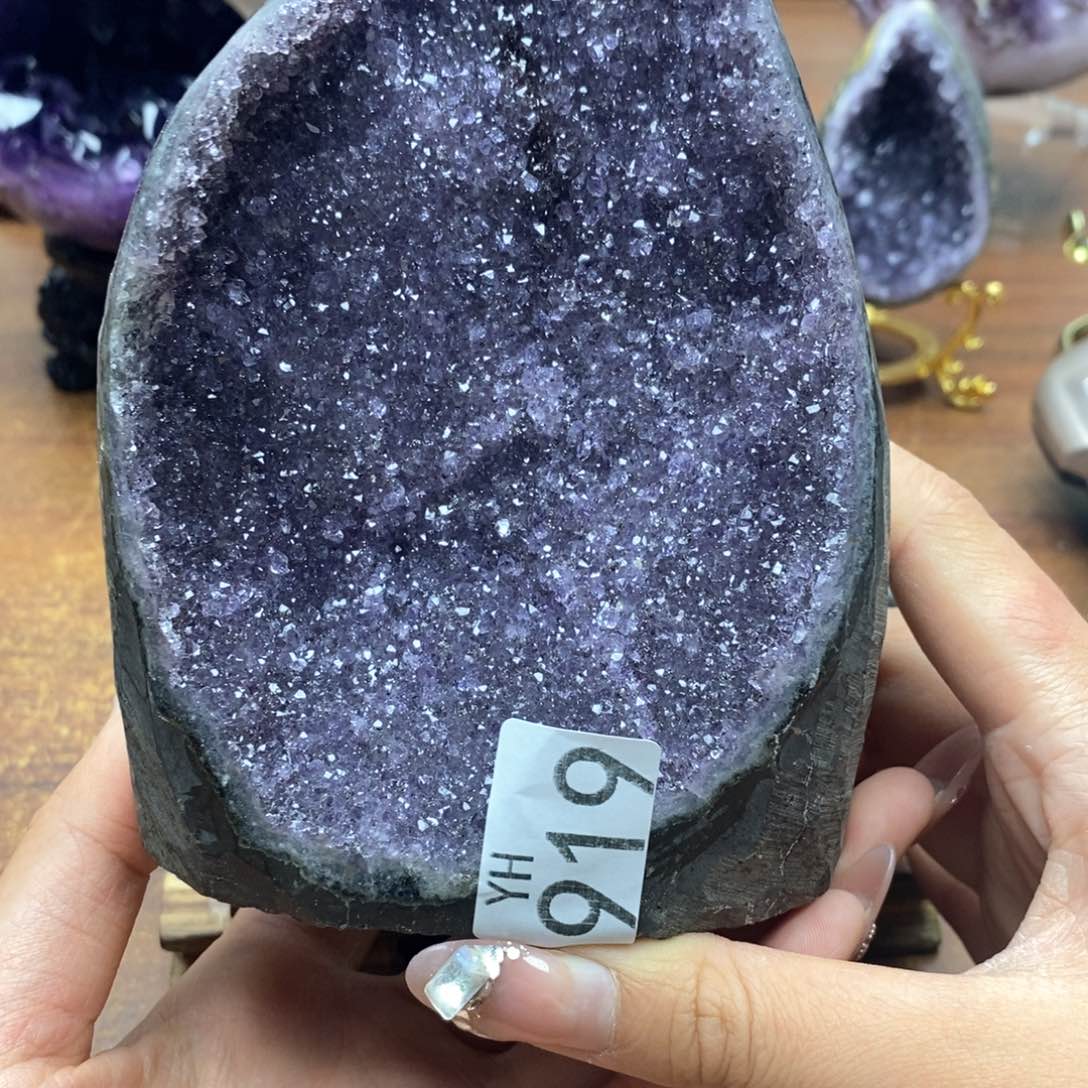 未镶嵌水晶大型摆件（非配饰）