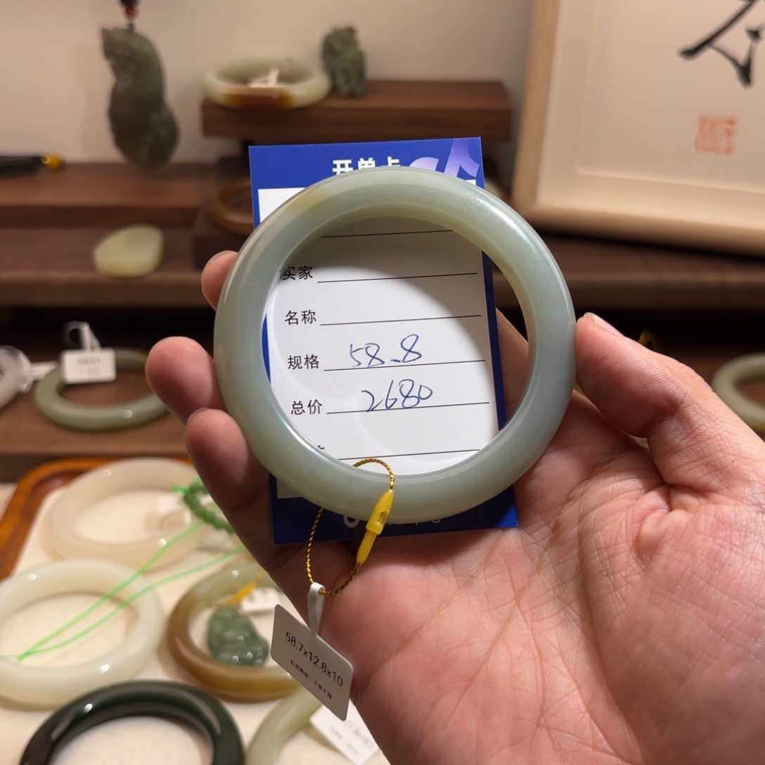 和田玉（糖玉）手镯未镶嵌