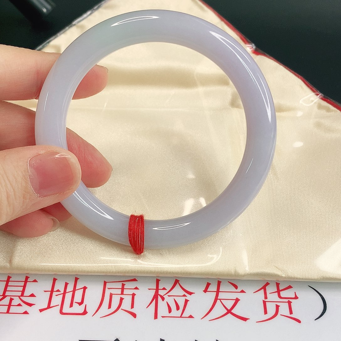 翡翠手镯未镶嵌906圆