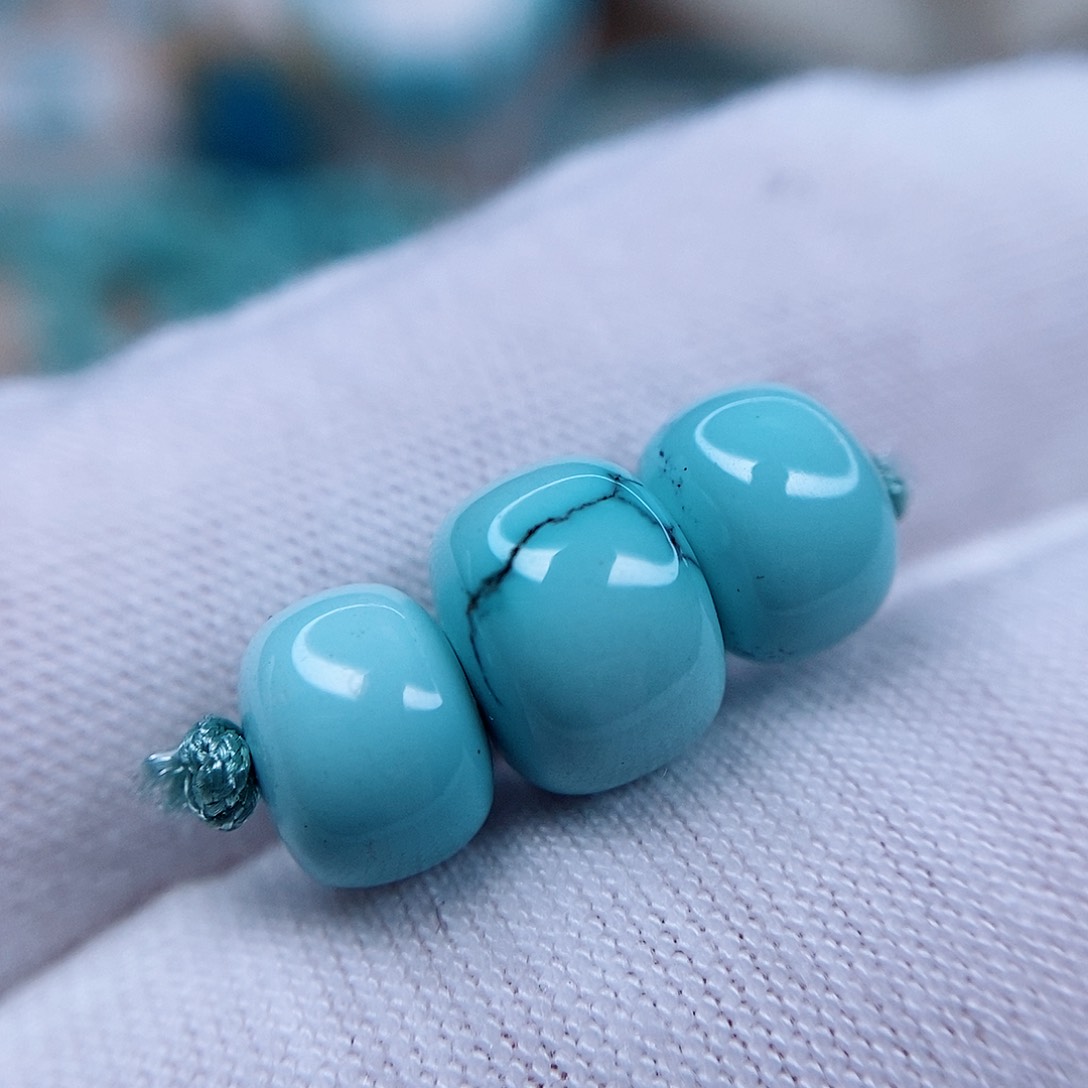 绿松石配饰未镶嵌