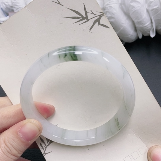 石英质玉手镯未镶嵌60