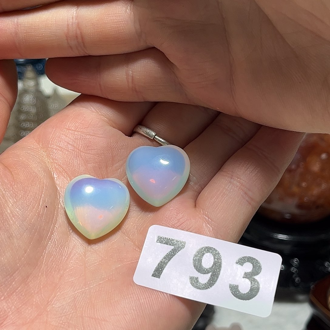 未镶嵌水晶大型摆件（非配饰）