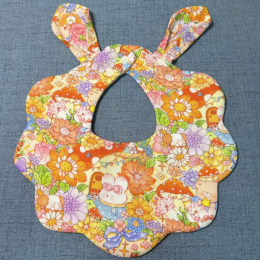 高颜值宇宙星星图案防水透气婴儿口水巾围嘴