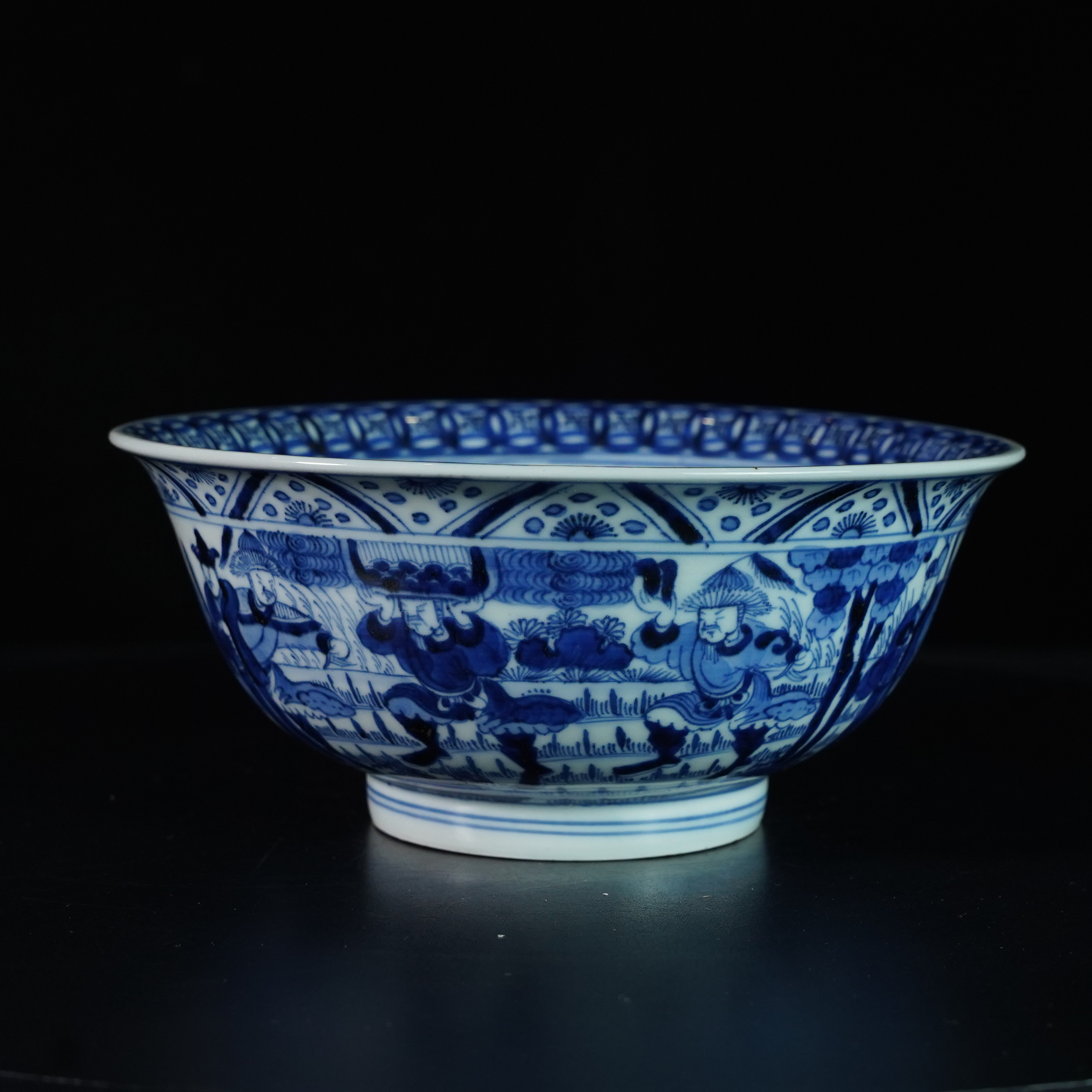 LXZ2580120102【十竹斋】清代青花胡人献宝赏碗