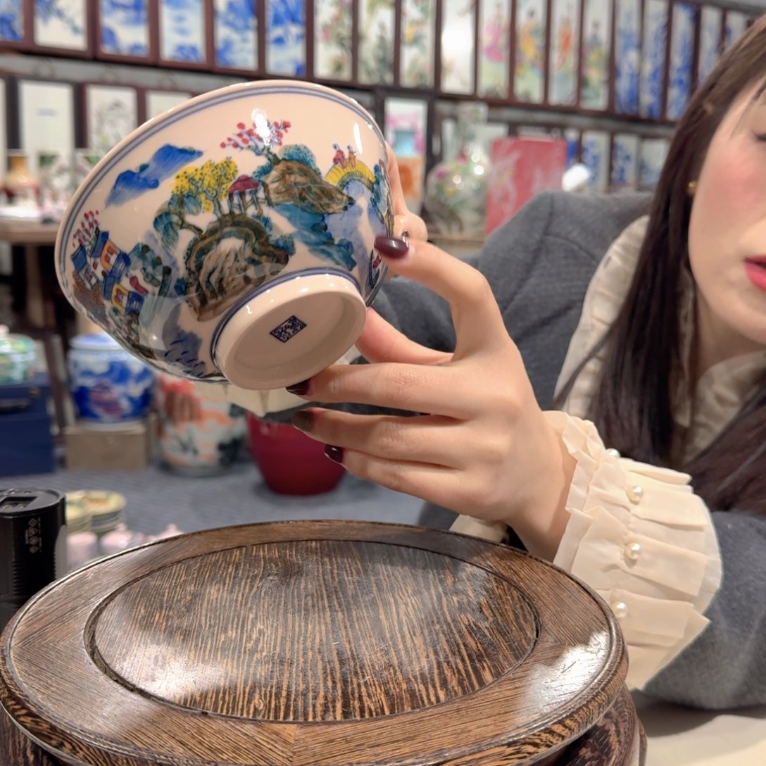 摆件瓷//////景德镇陶瓷瓷器。