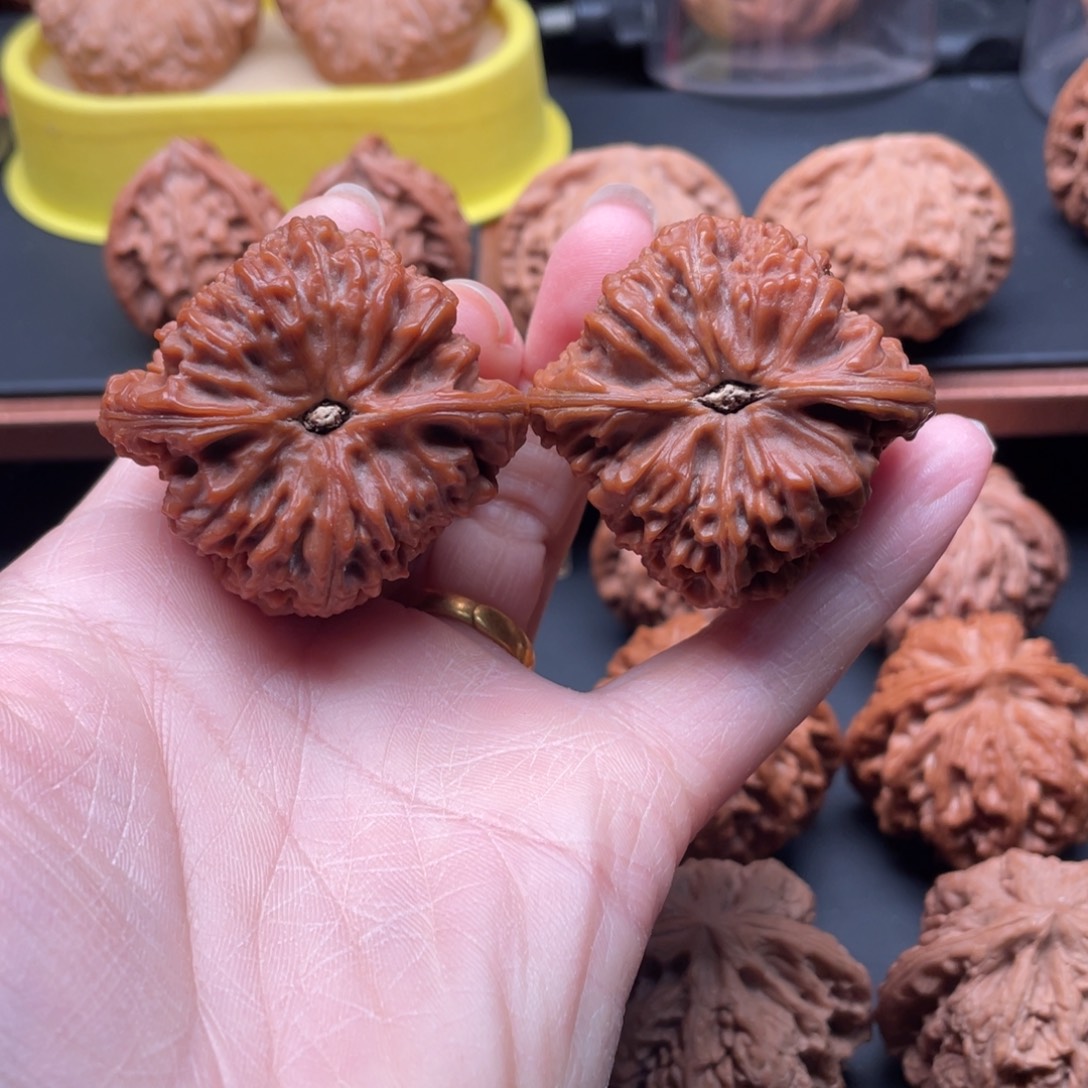 口***罩把件文玩核桃南疆石43