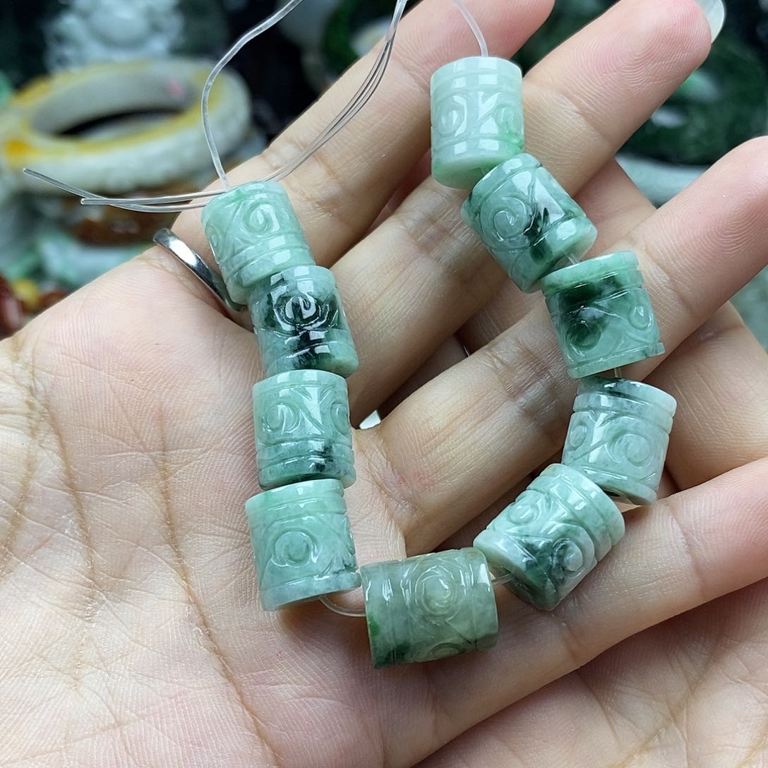 颈饰未镶嵌翡翠紫**雨手串