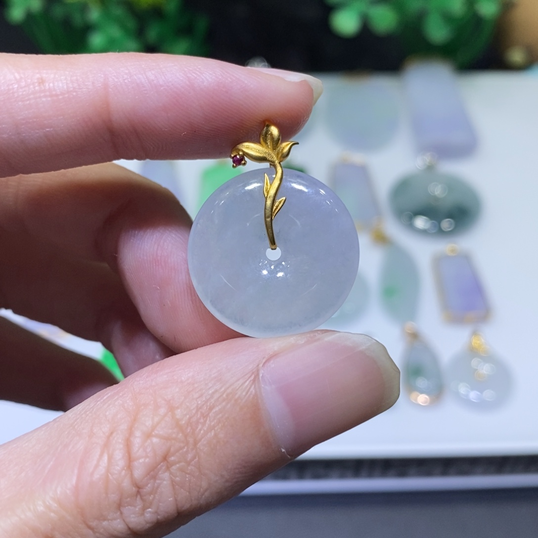 翡翠18K金镶嵌吊坠(不含链)