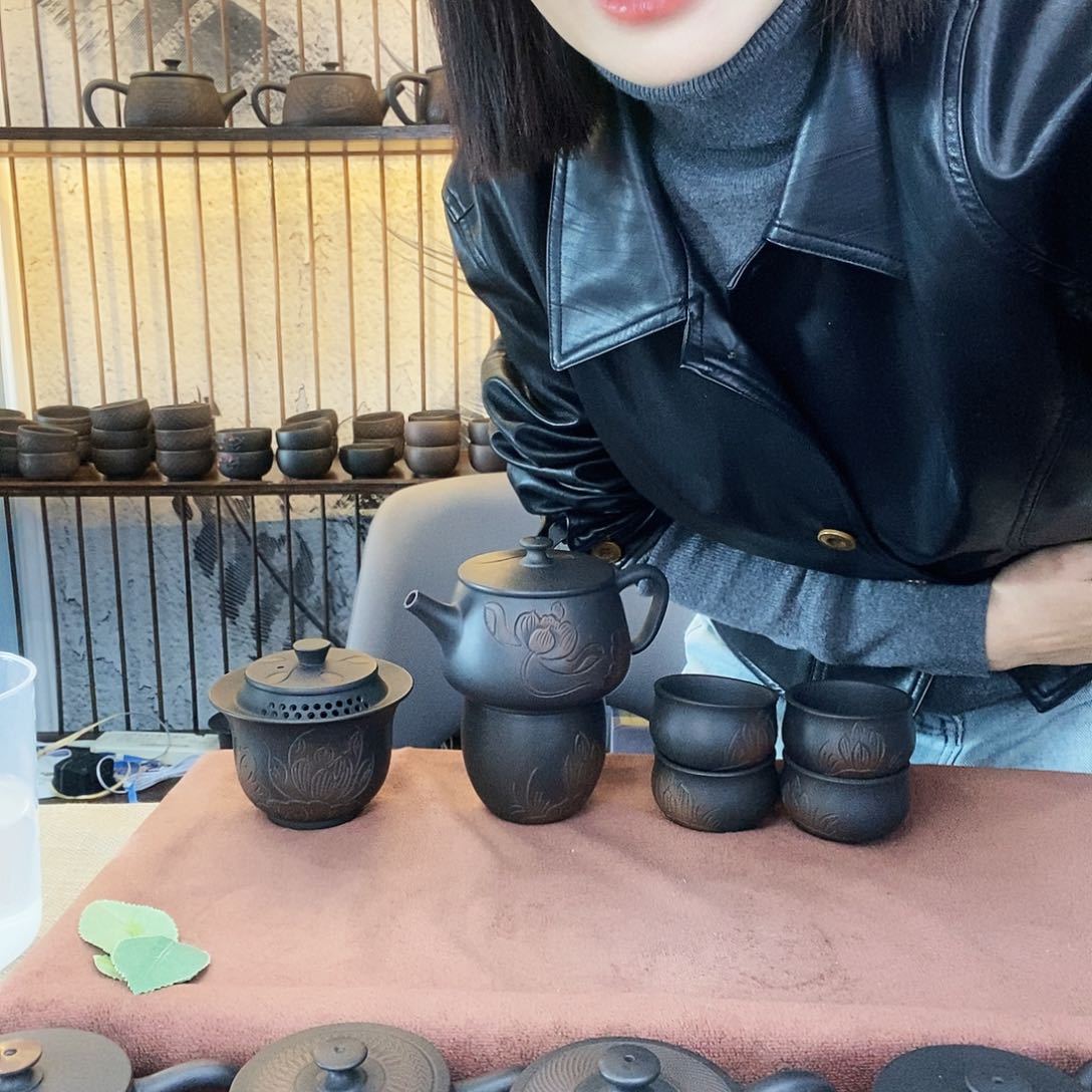 荷花300五件套送两个客杯
