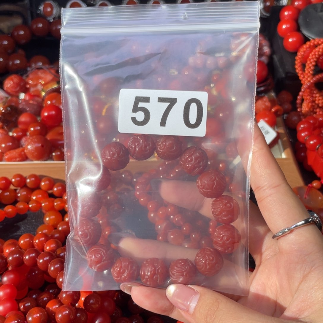 南红玛瑙手串未镶嵌泡*