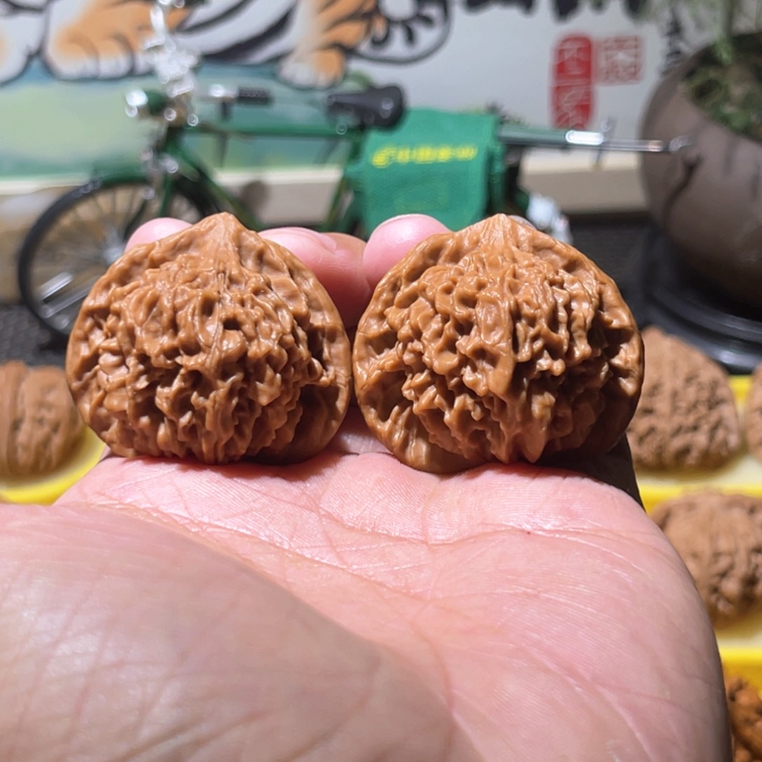 文玩核桃吊坠39全品皇冠