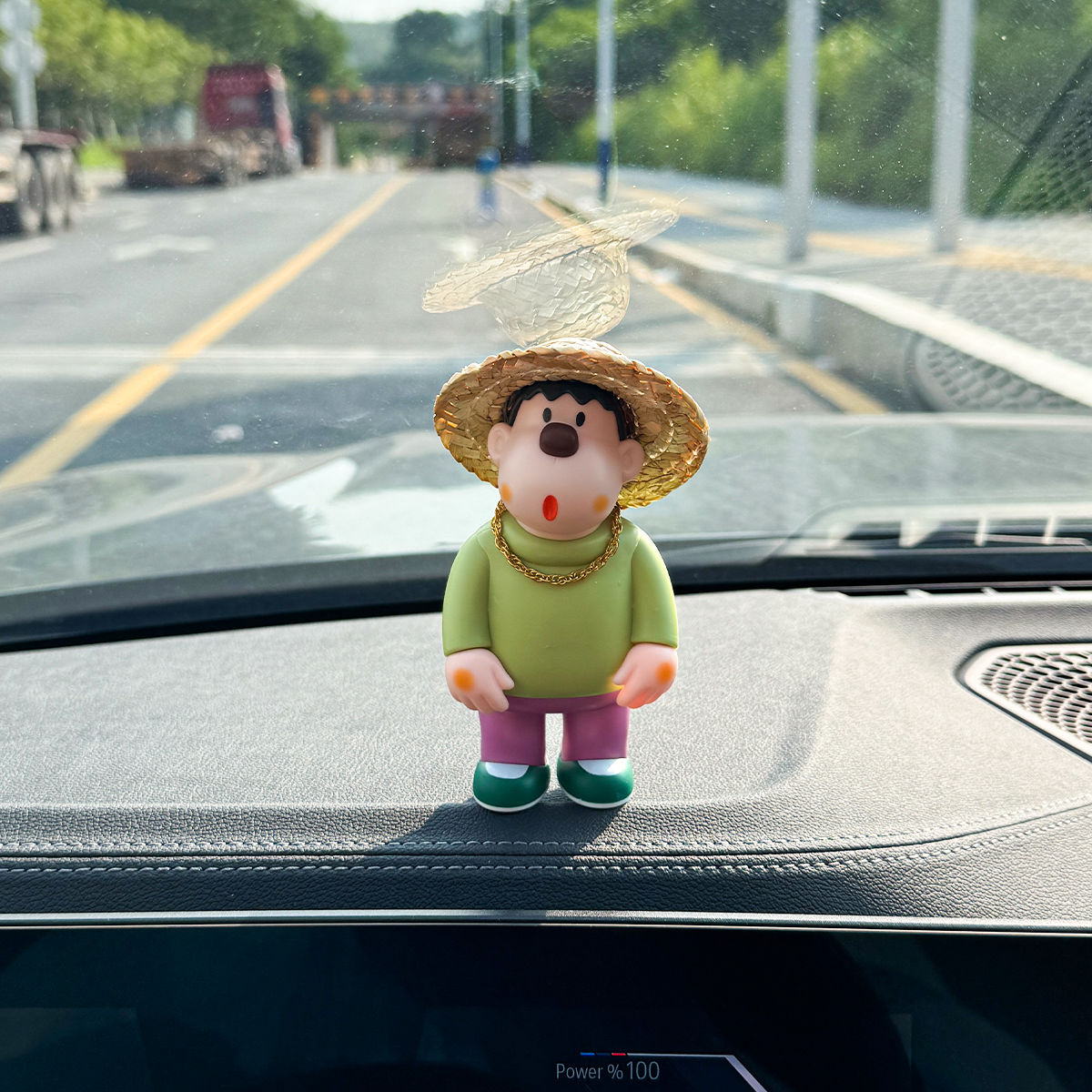 「社会胖虎」治愈系车外装饰品玩偶车载好物汽车摆件车内中控台女