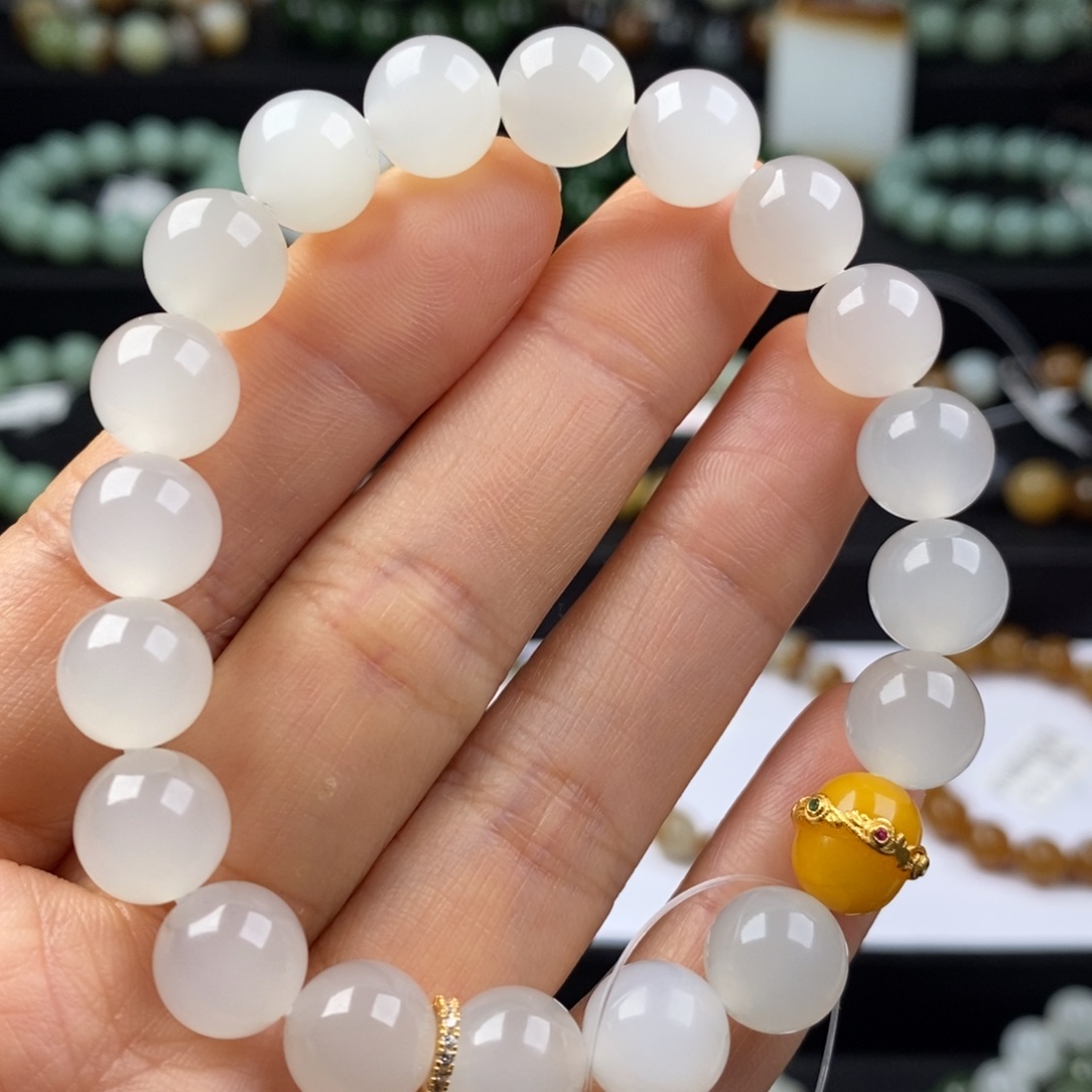 和田玉手串未镶嵌