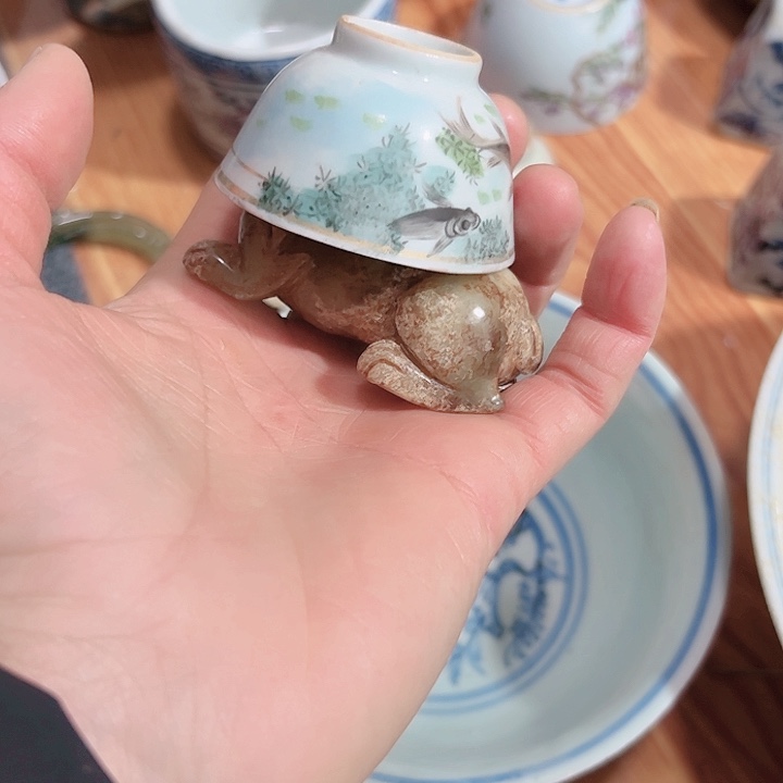 碗L****团青花文饰的一个杯子