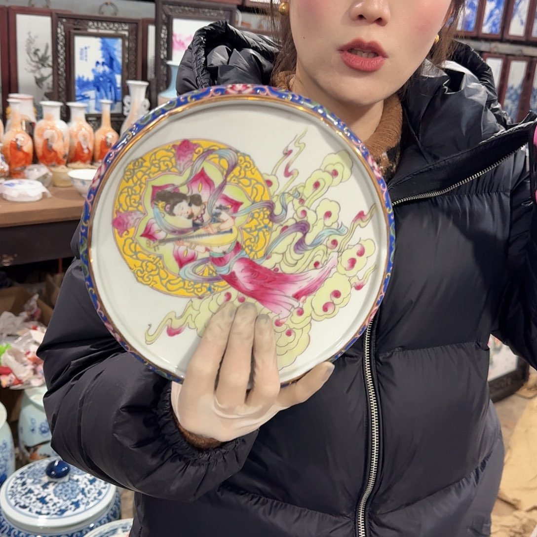 摆件瓷//////景德镇陶瓷瓷器。