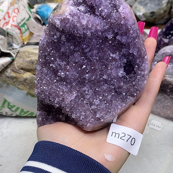 紫晶大型摆件（非配饰）未镶嵌