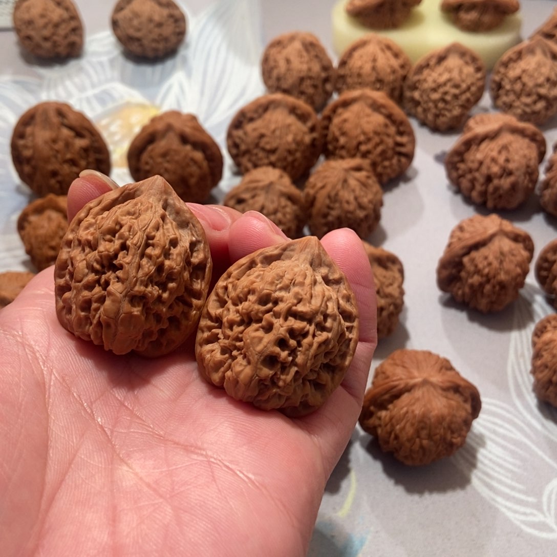 文玩核桃吊坠谢*板官帽