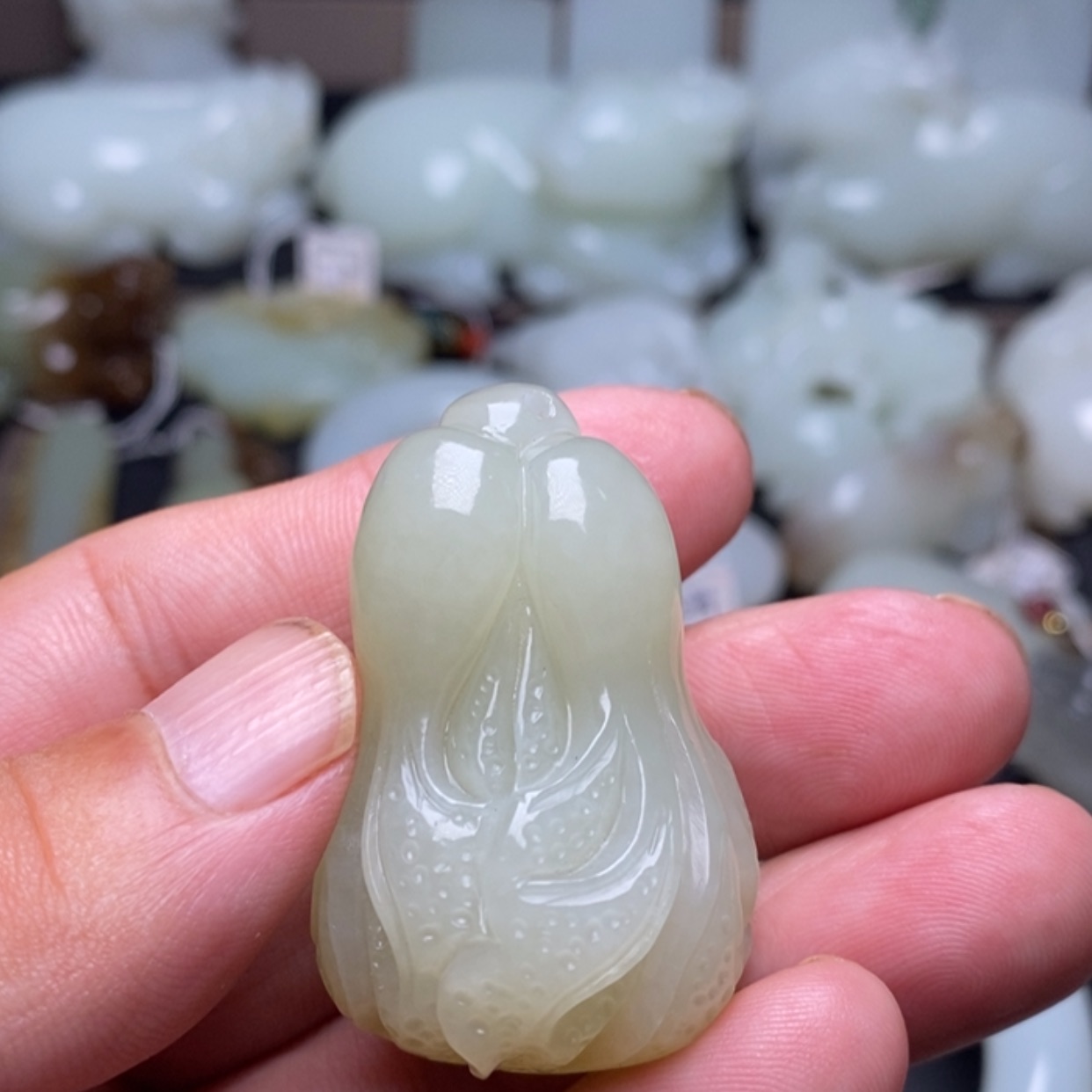 【闪购商品】颈饰未镶嵌和田玉