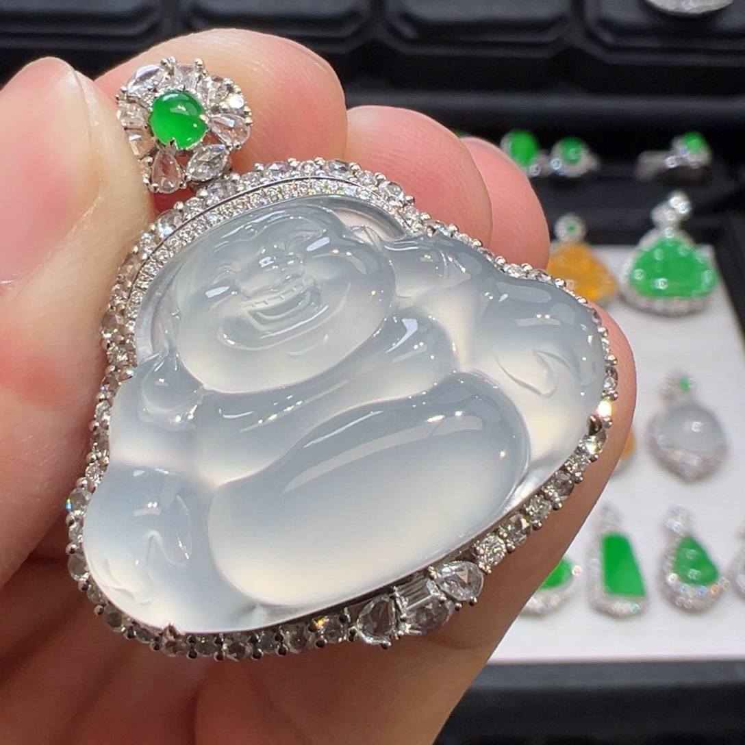 翡翠吊坠(不含链)18K金镶嵌