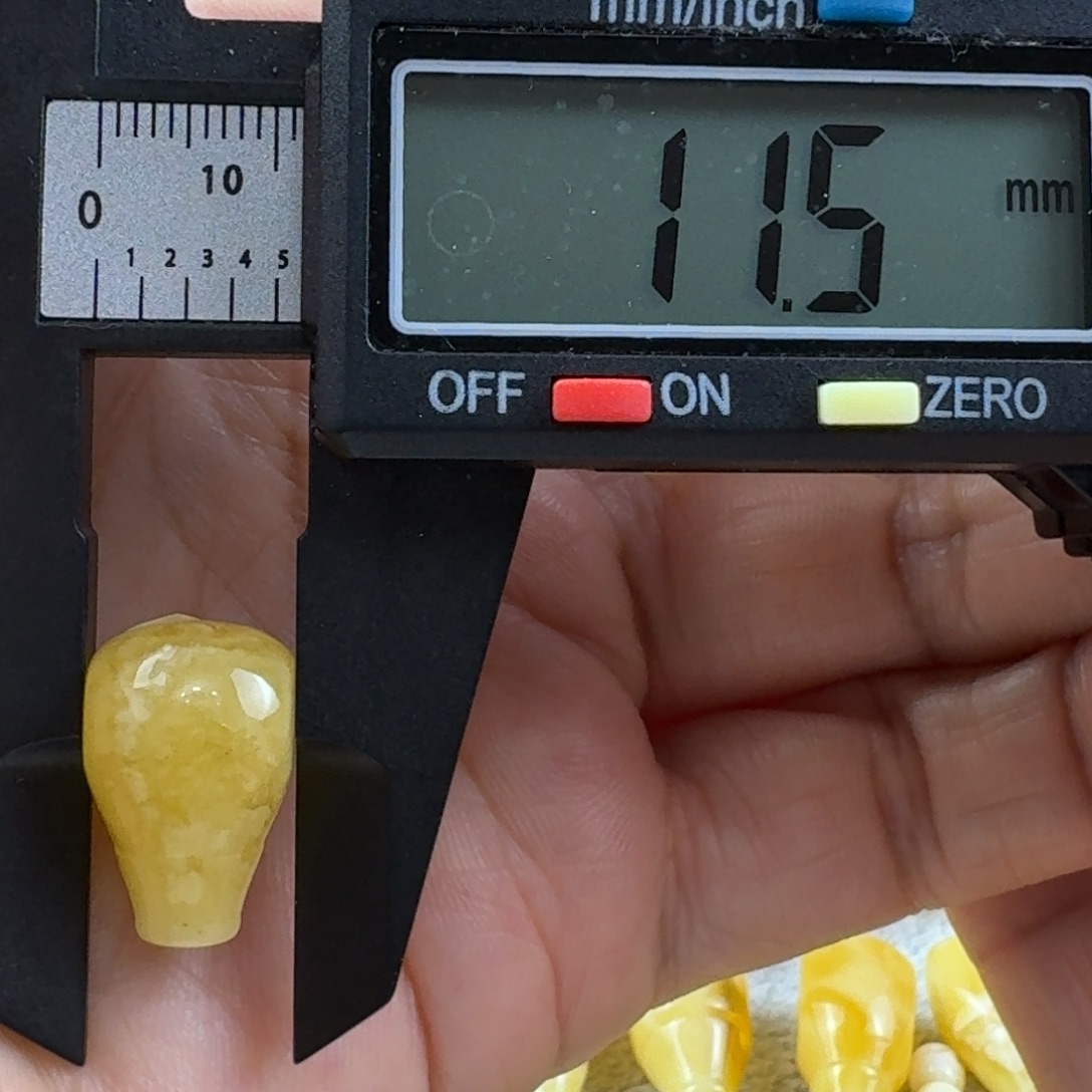 蜜蜡未镶嵌裸石27杂
