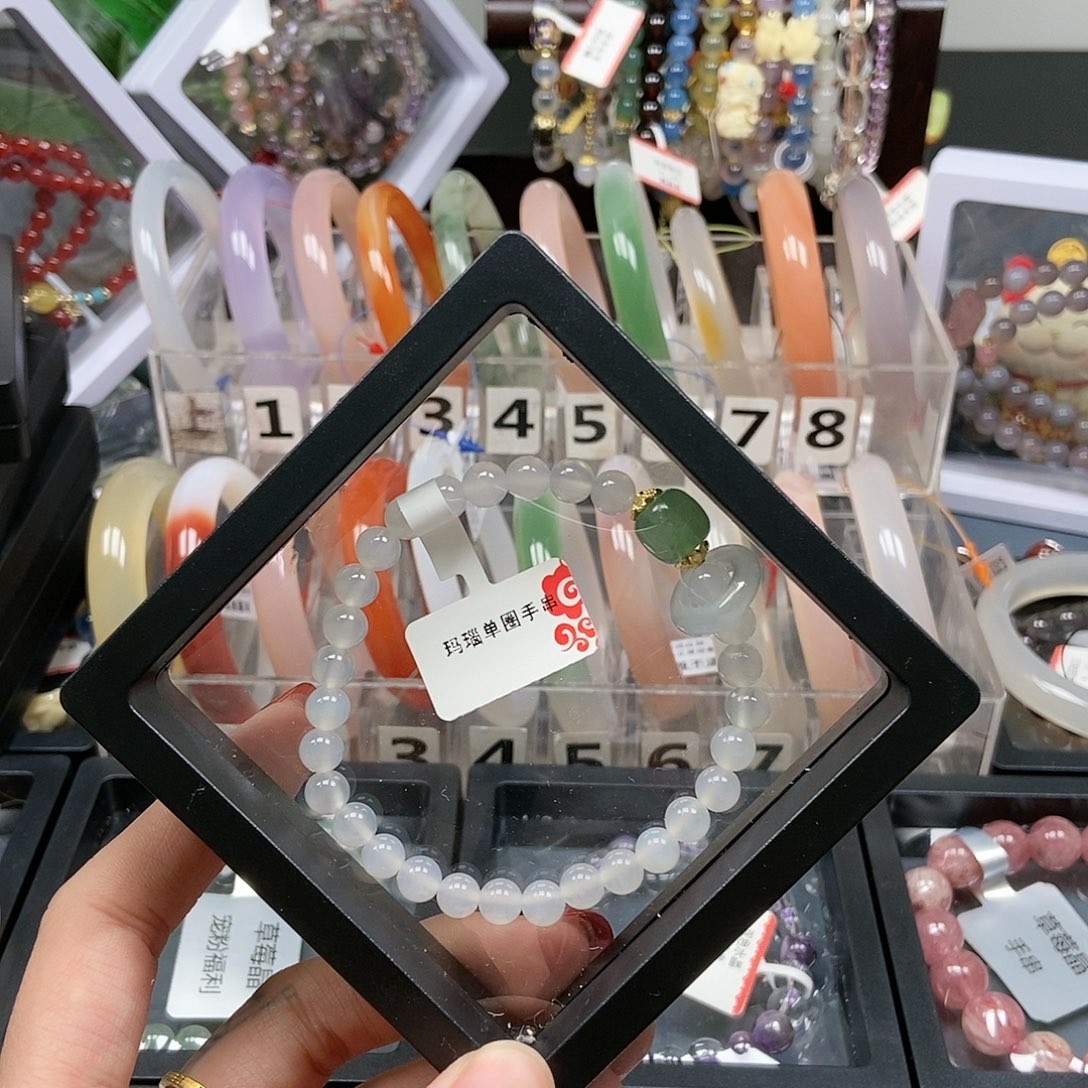 玛瑙/玉髓手串未镶嵌8