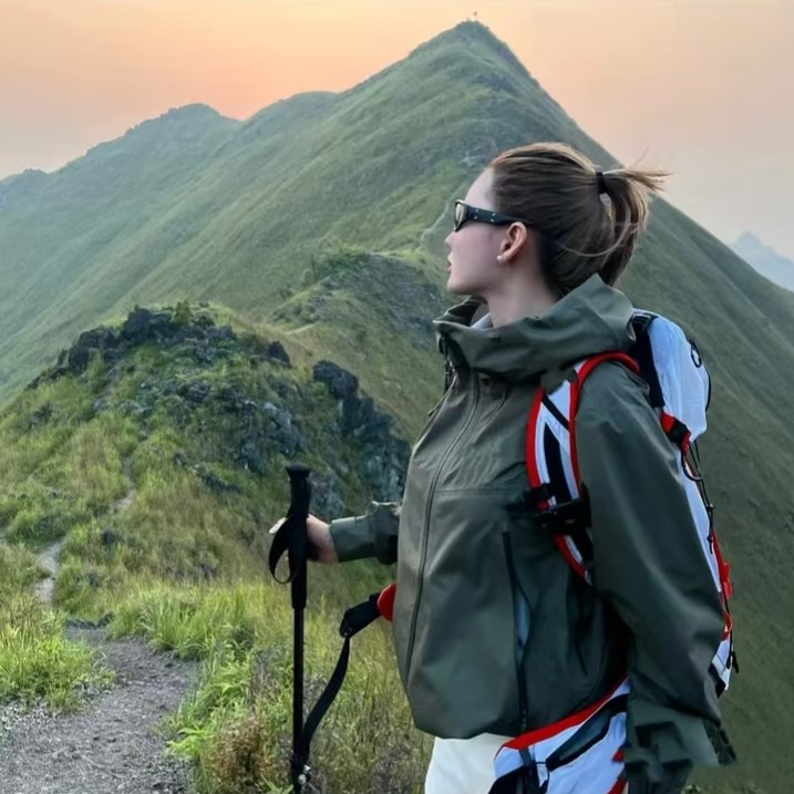 2025春季新款男士户外运动速干休闲透气长袖