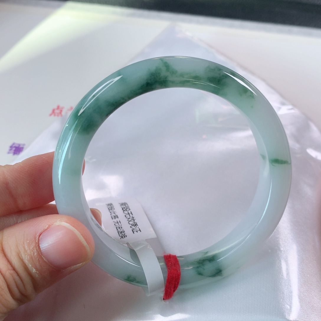 未镶嵌手镯翡翠240