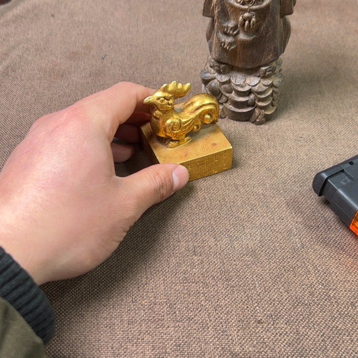 精品摆件工艺品等