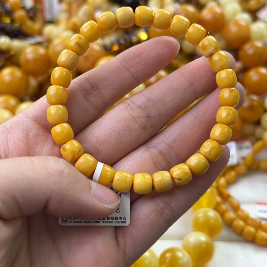 琥珀珠宝奇石未镶嵌