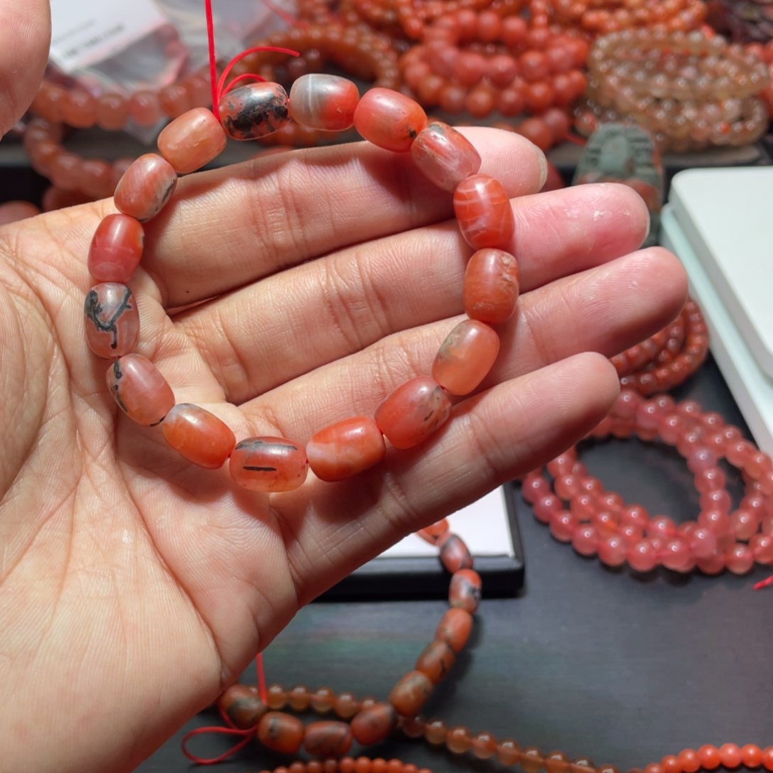 南红玛瑙手链未镶嵌