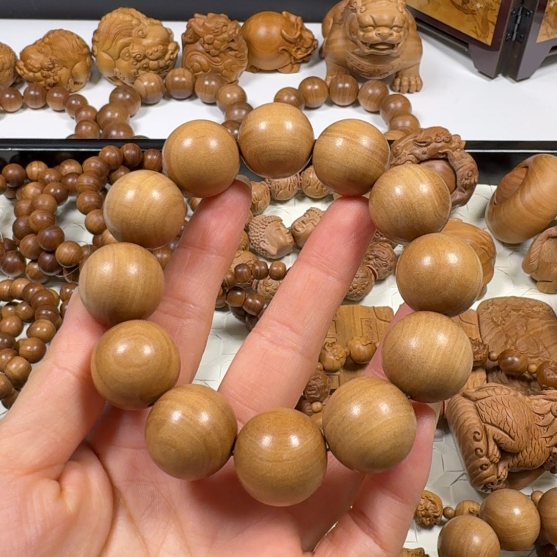 Q***u檀香木顺纹2.0单圈手串