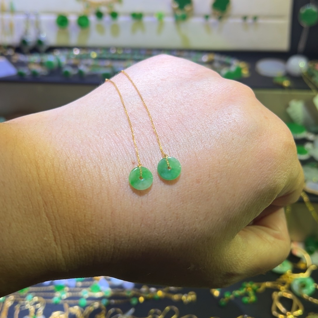 颈饰18K金镶嵌翡翠耳线