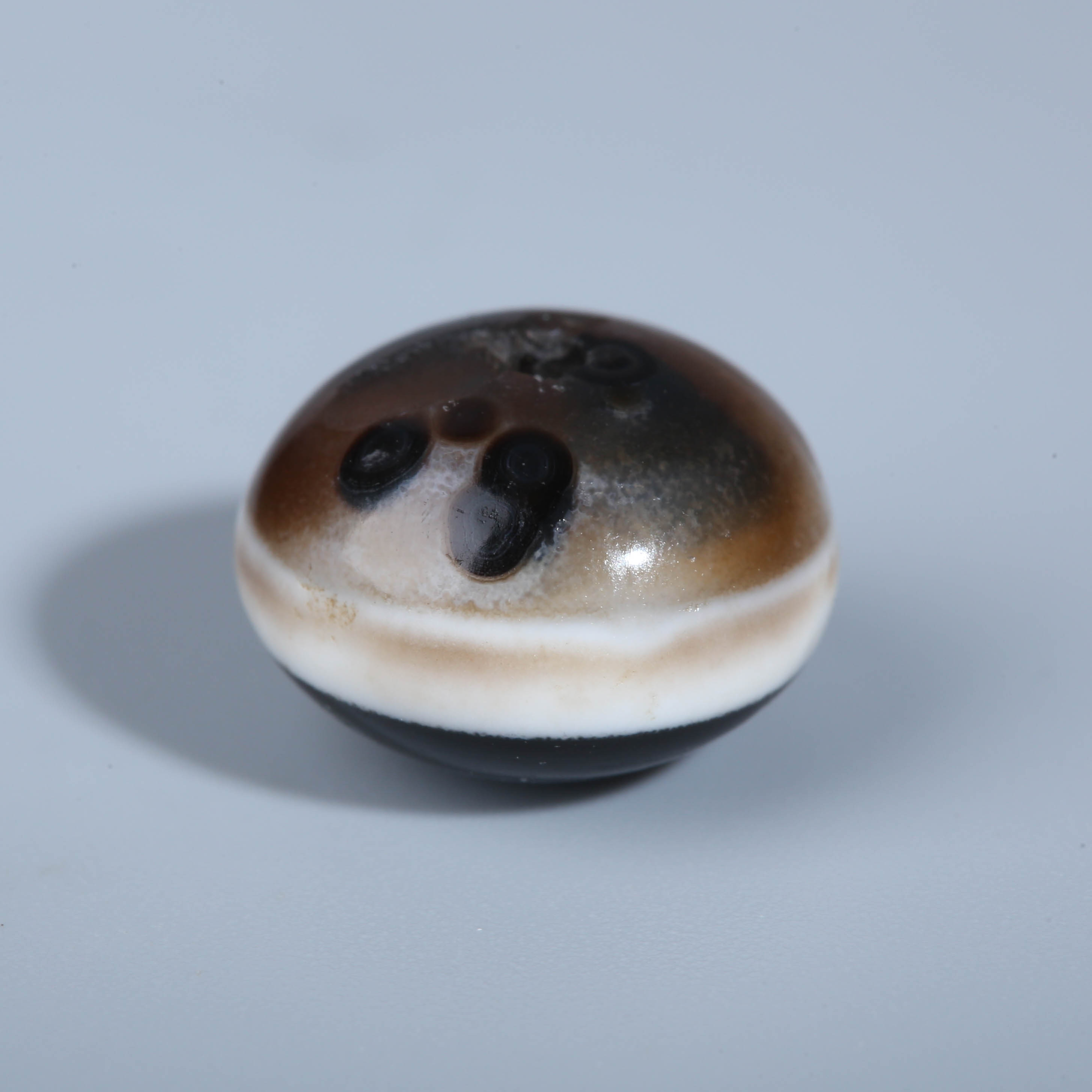 XY39-04  千年宽一线玛瑙药师珠 11.9*8.3mm